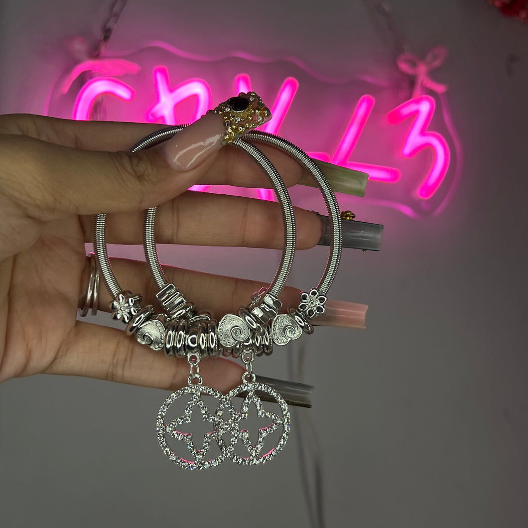 Silver Diamond Pointed Klover Spring Charm Bracelet