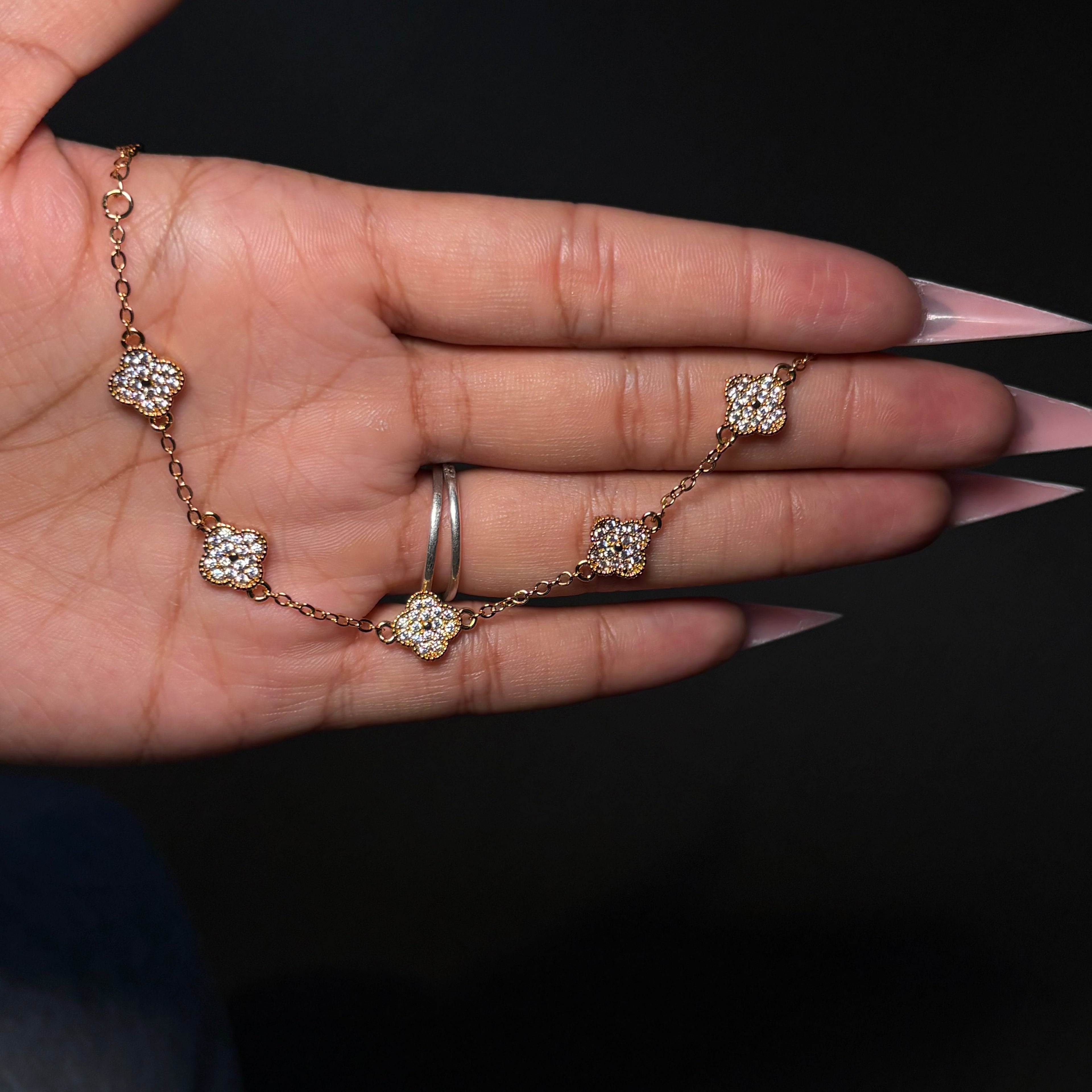 Gold Diamantè Mini Lucky Gal Klover Bracelet