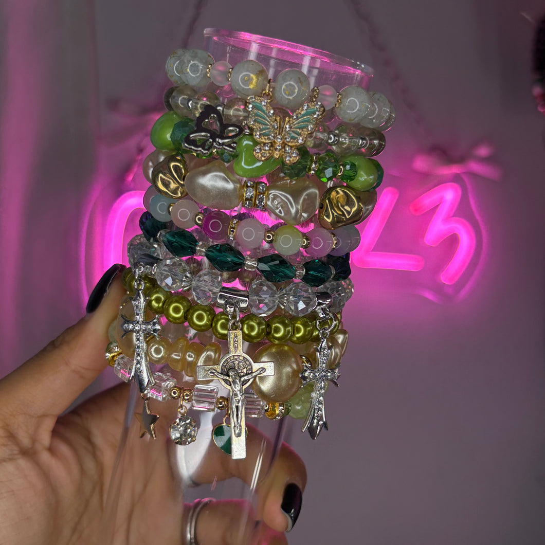 Goodluck Bear 🤍🍀 10PC Meg Stack (Beaded Bracelet Set)