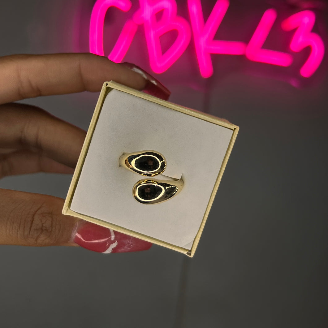 Gold BLUR Ring SZ 9