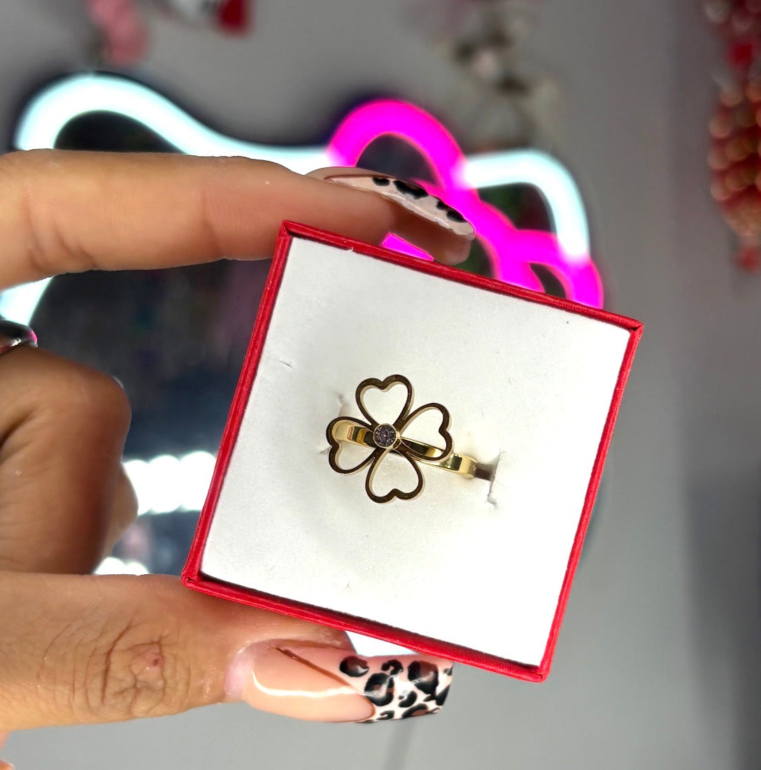 Size 7 Gold Klover Spinning Ring
