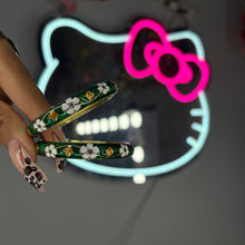 Load image into Gallery viewer, Little Girls Deep Green &amp; Gold Etheral Beauté Patterned Bangle
