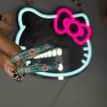 Load image into Gallery viewer, Little Girls Baby Blue &amp; Gold Etheral Beauté Patterned Bangle
