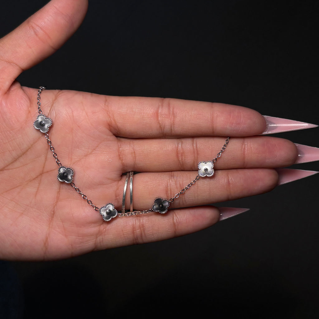Silver Mini Lucky Gal Klover Bracelet
