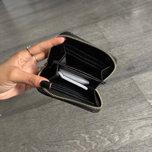 Load image into Gallery viewer, Black Classic Wallet
