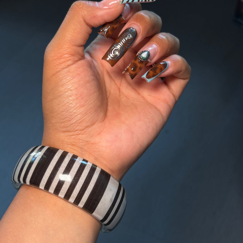 Black and white stripe Boba Bangle
