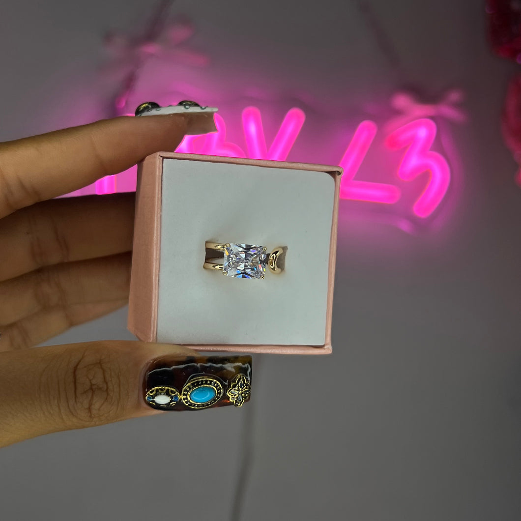 Pearl of the Sea Gemstone Adjustable Ring
