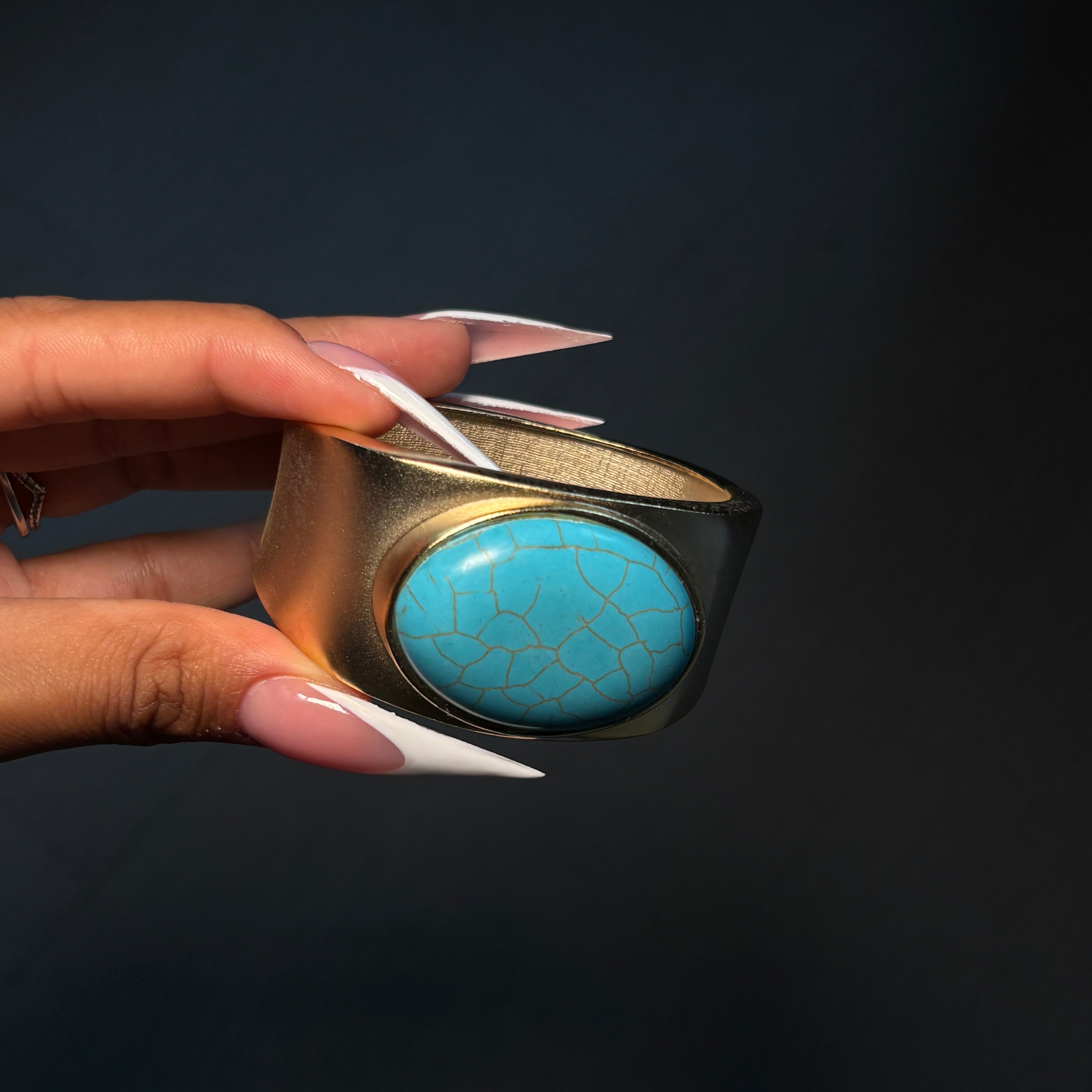Gold Cielo Chunky Bangle