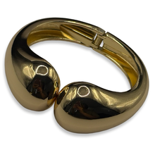 Load image into Gallery viewer, Gold Amaya Chunky Cuff
