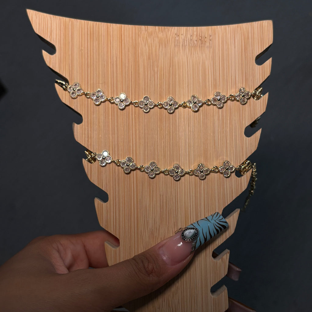 Gold Diamond Dainty Klover Anklet