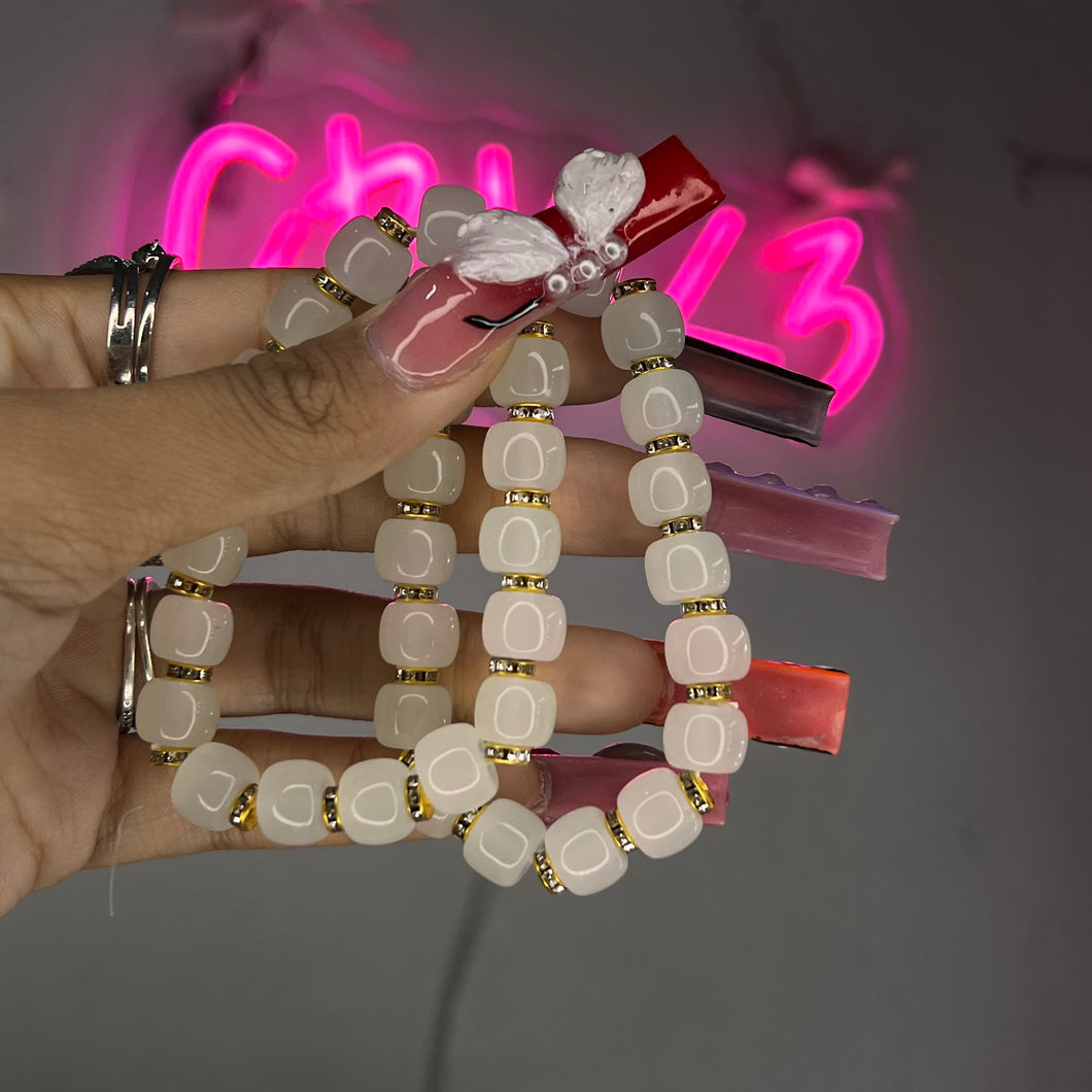 White Cloud 9 Basic Beaded Bracelet